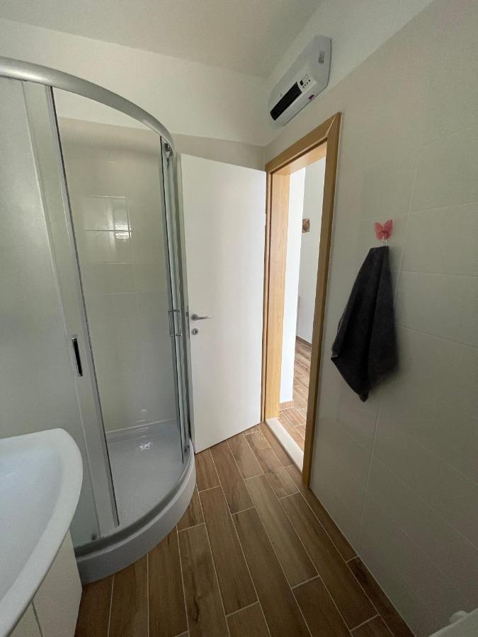 Apartman Solin 2, Parking Apartment Екстериор снимка