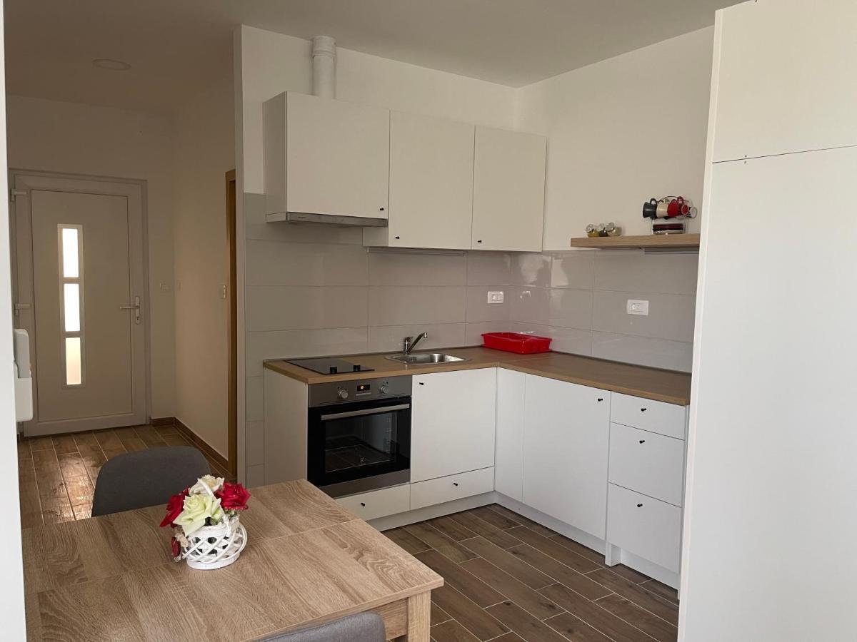 Apartman Solin 2, Parking Apartment Екстериор снимка